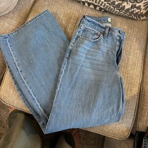 Barely worn Abercrombie wide leg, high-rise jeans
